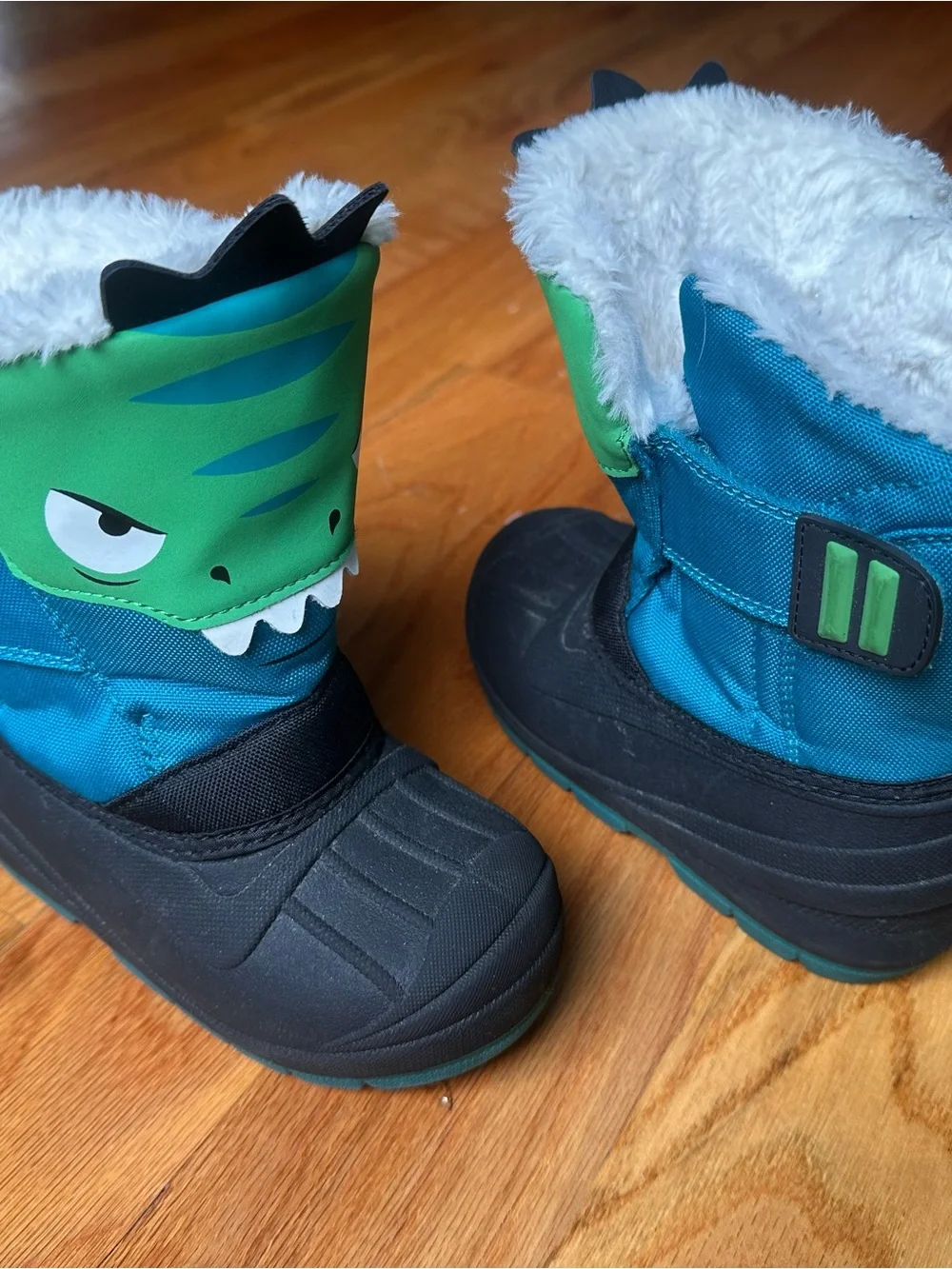 Cat & Jack Winter Snow Boots with fun animal / dinosaur design